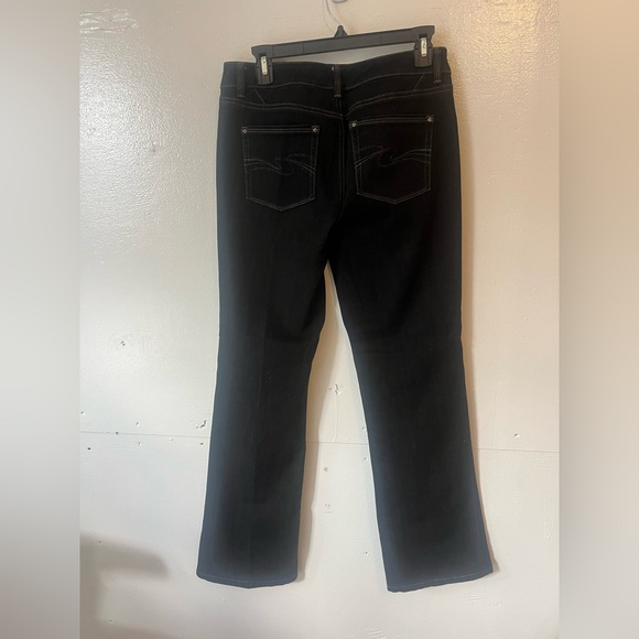 White House Black Market Dark Blanc Flare Jeans NWOT - Picture 8 of 8